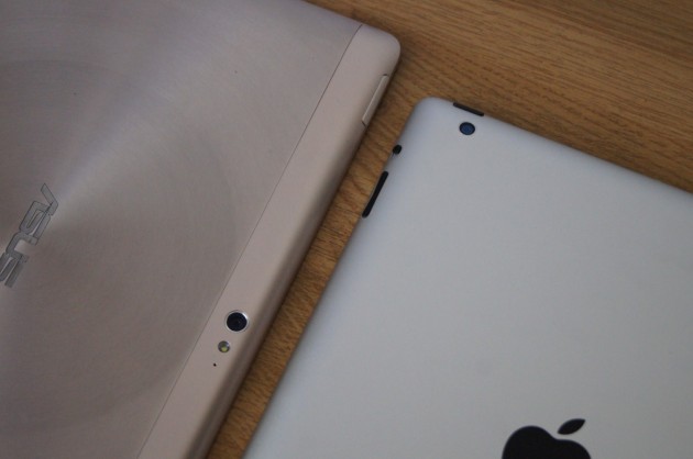 ASUS-Transformer-TF700-vs-Noul-iPad (18)
