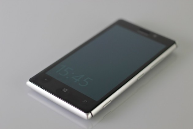 Nokia-Lumia-925 (1)