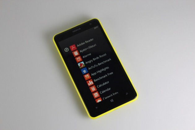 Nokia-Lumia-625-Gadget (10)
