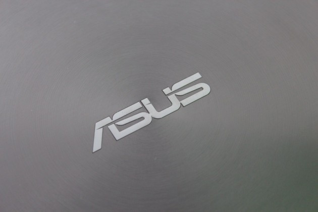 ASUS-Zenbook-UX303LN (5)