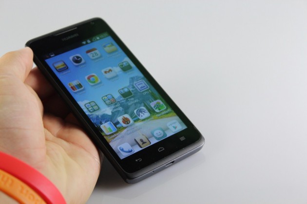 Huawei-Ascend-Y530 (3)