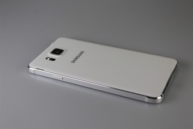 Samsung-GALAXY-Alpha (10)