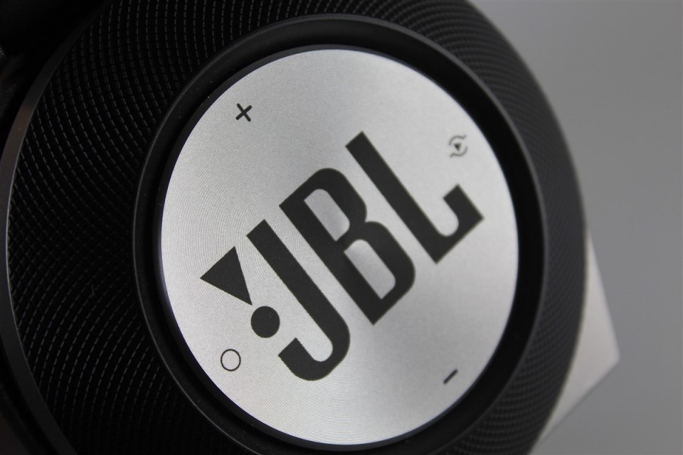 JBL-Synchros-E50BT (7)