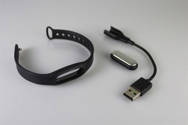 Xiaomi-Mi-Band (1)