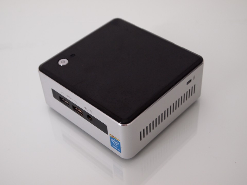 Intel NUC NUC5i5RYH