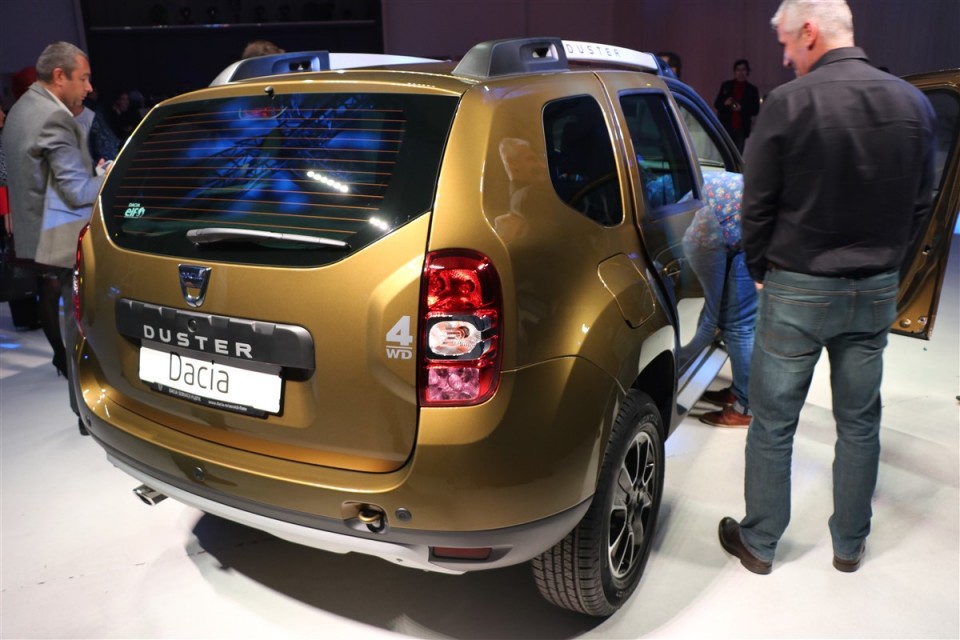 Dacia-Duster-Connected-by-Orange (15)