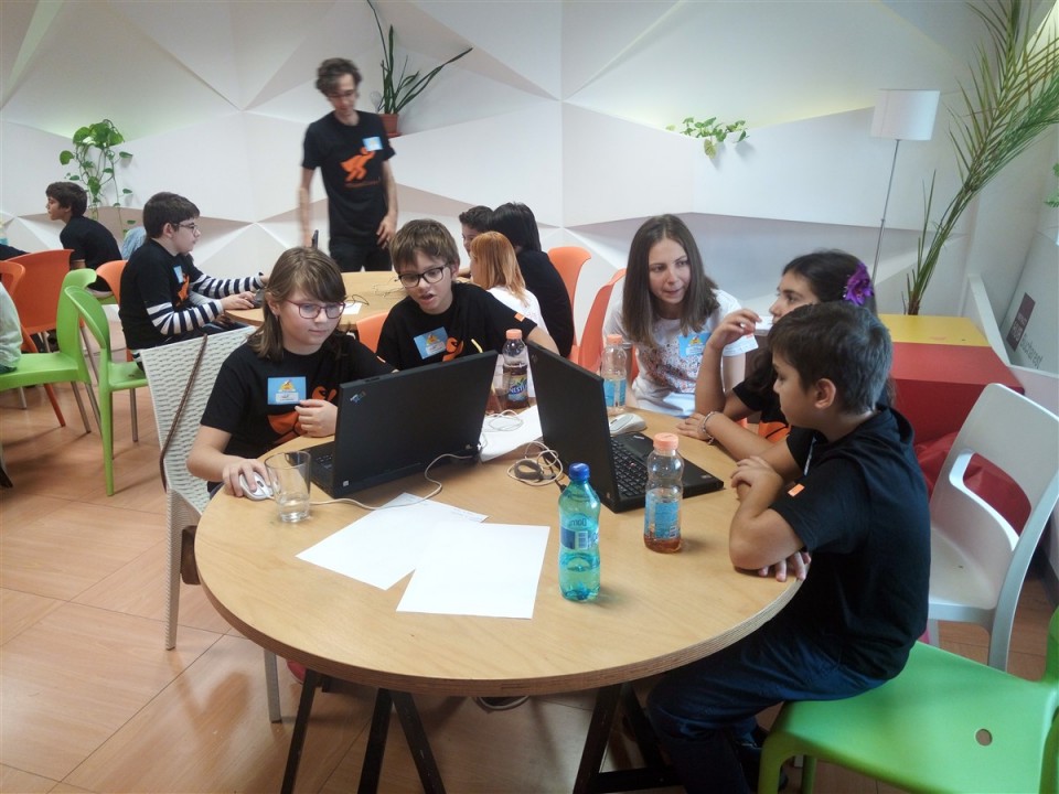 Orange-SuperCoders-3 (9)