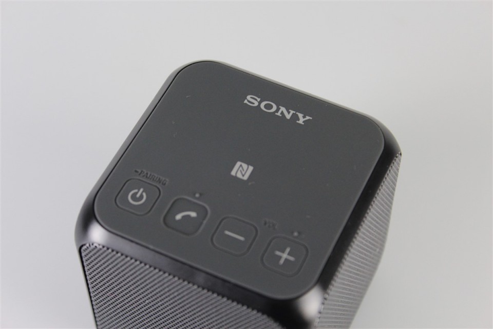 Sony-SRS-X11 (3)