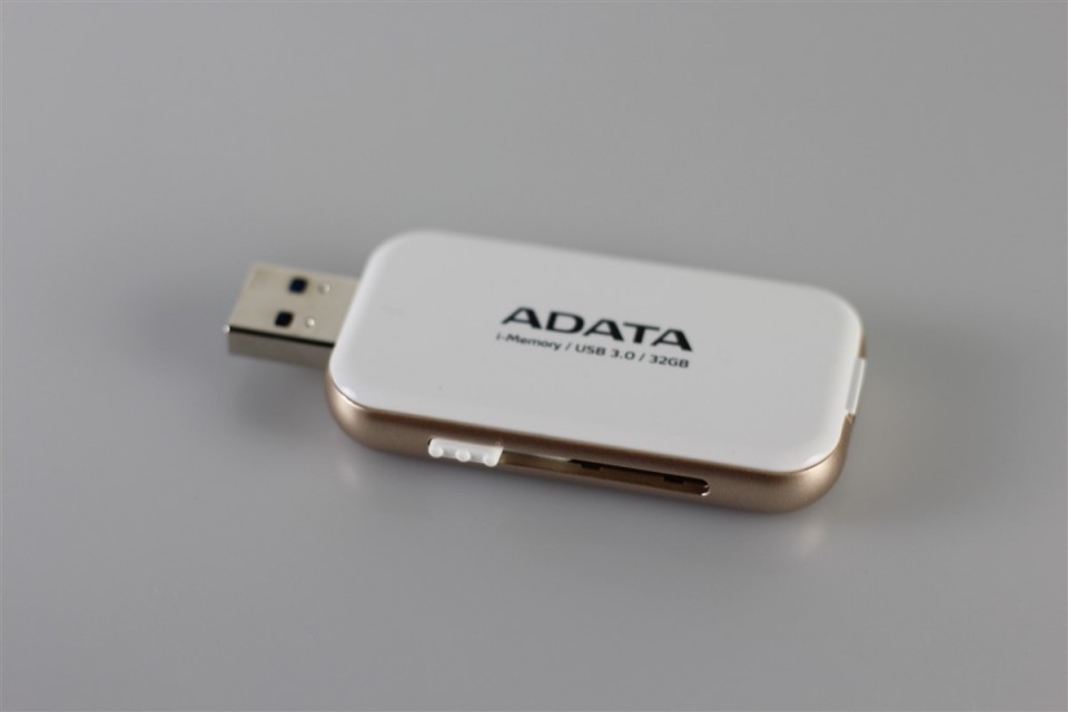 ADATA-i-Memory-32-GB (10)