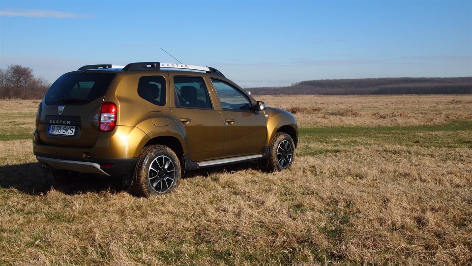 Dacia Duster Connected by Orange Exterior (13)