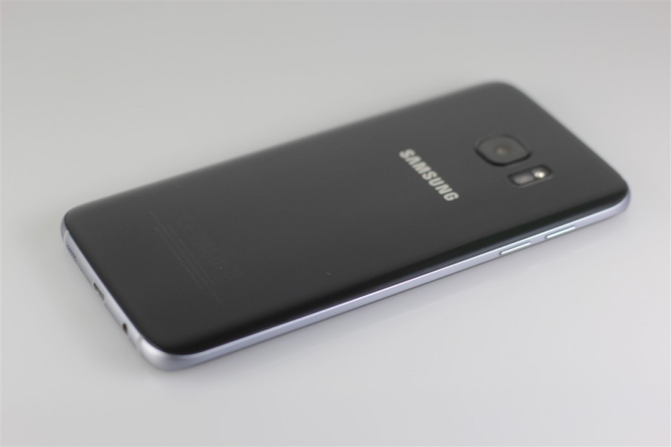 Samsung-GALAXY-S7-Edge (7)