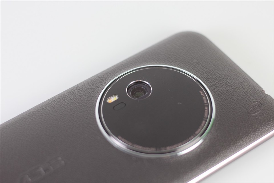 ASUS-Zenfone-Zoom (7)