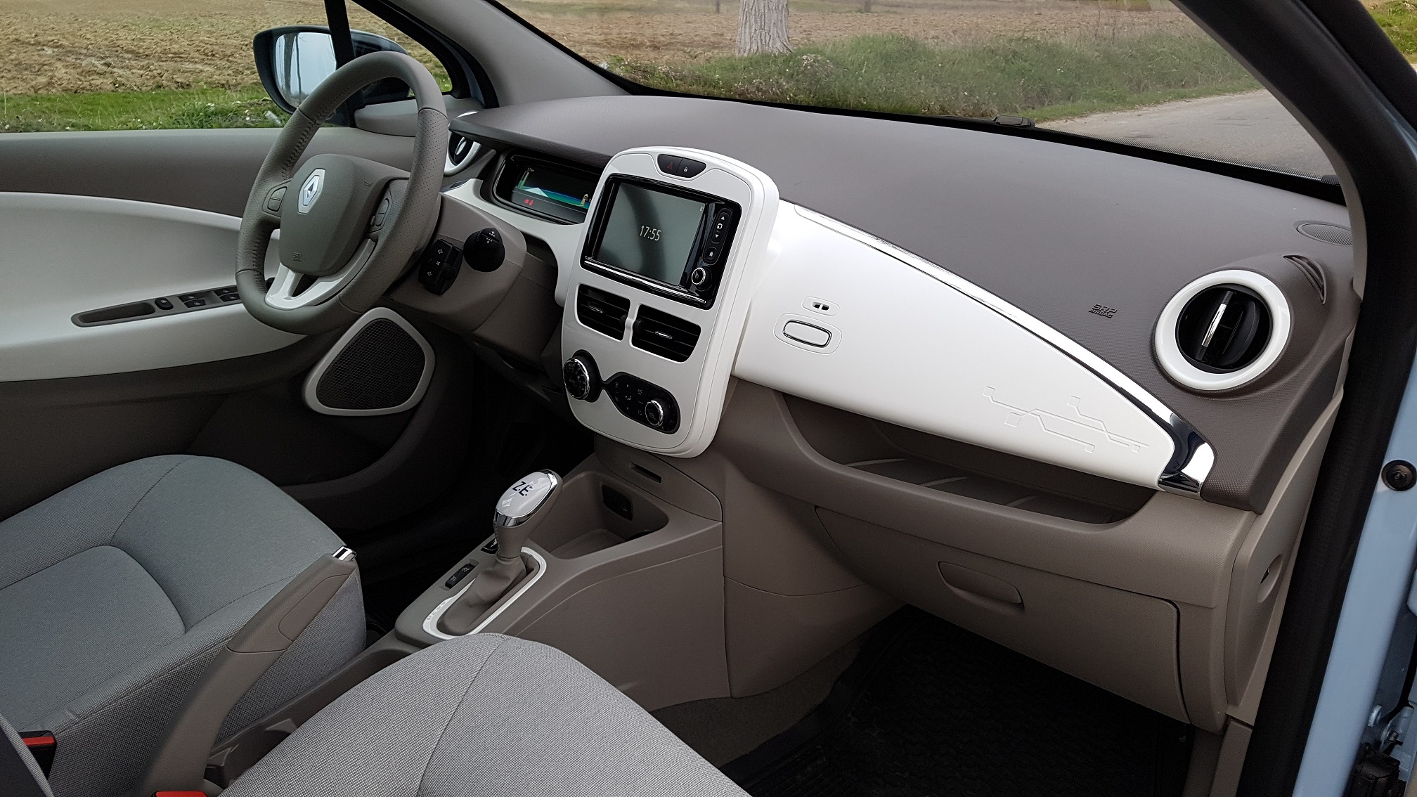 Renault ZOE Interior (2)