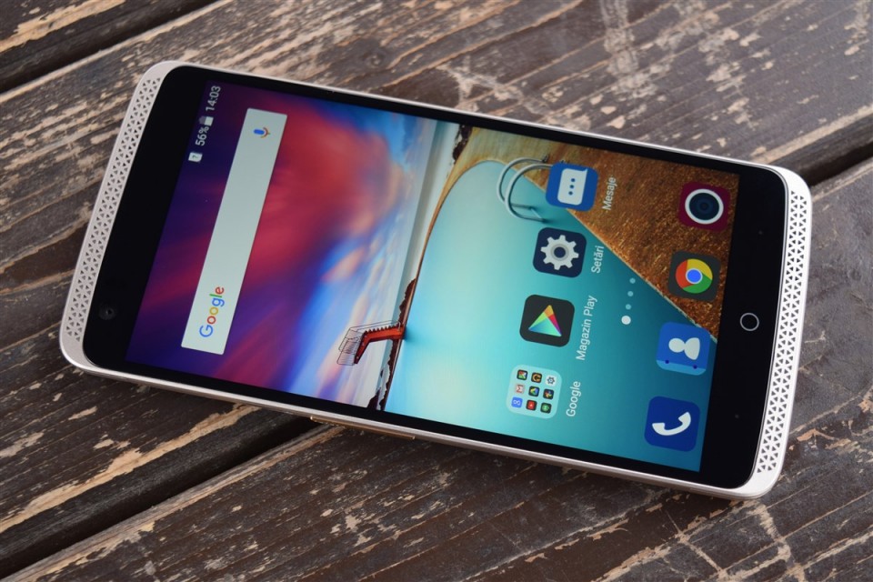 ZTE-Axon-Elite-24