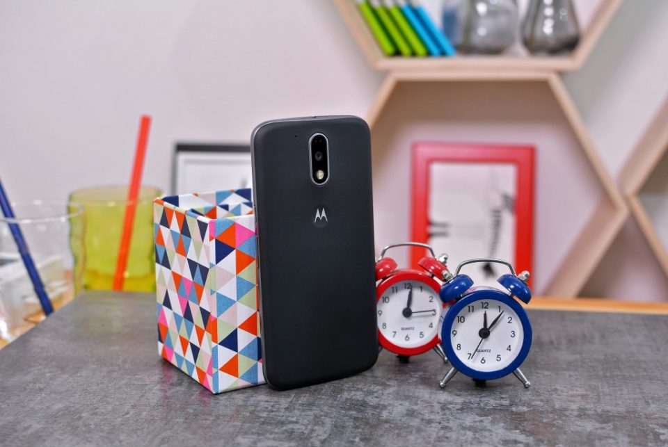 Lenovo Moto G4 Plus3