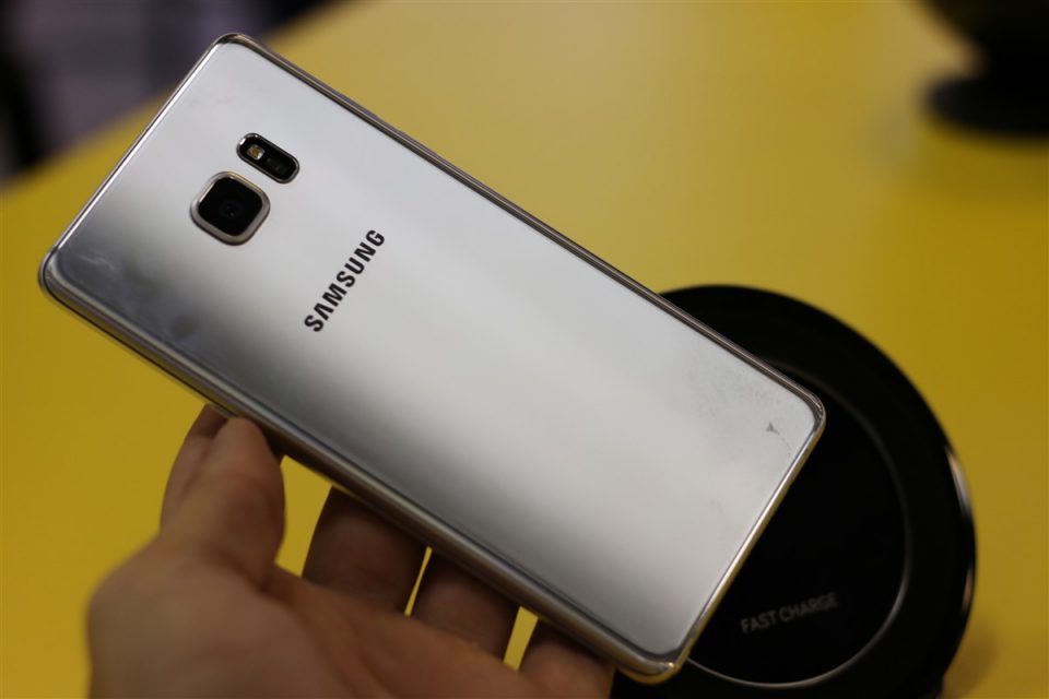 Samsung-GALAXY-Note7-16-960x640