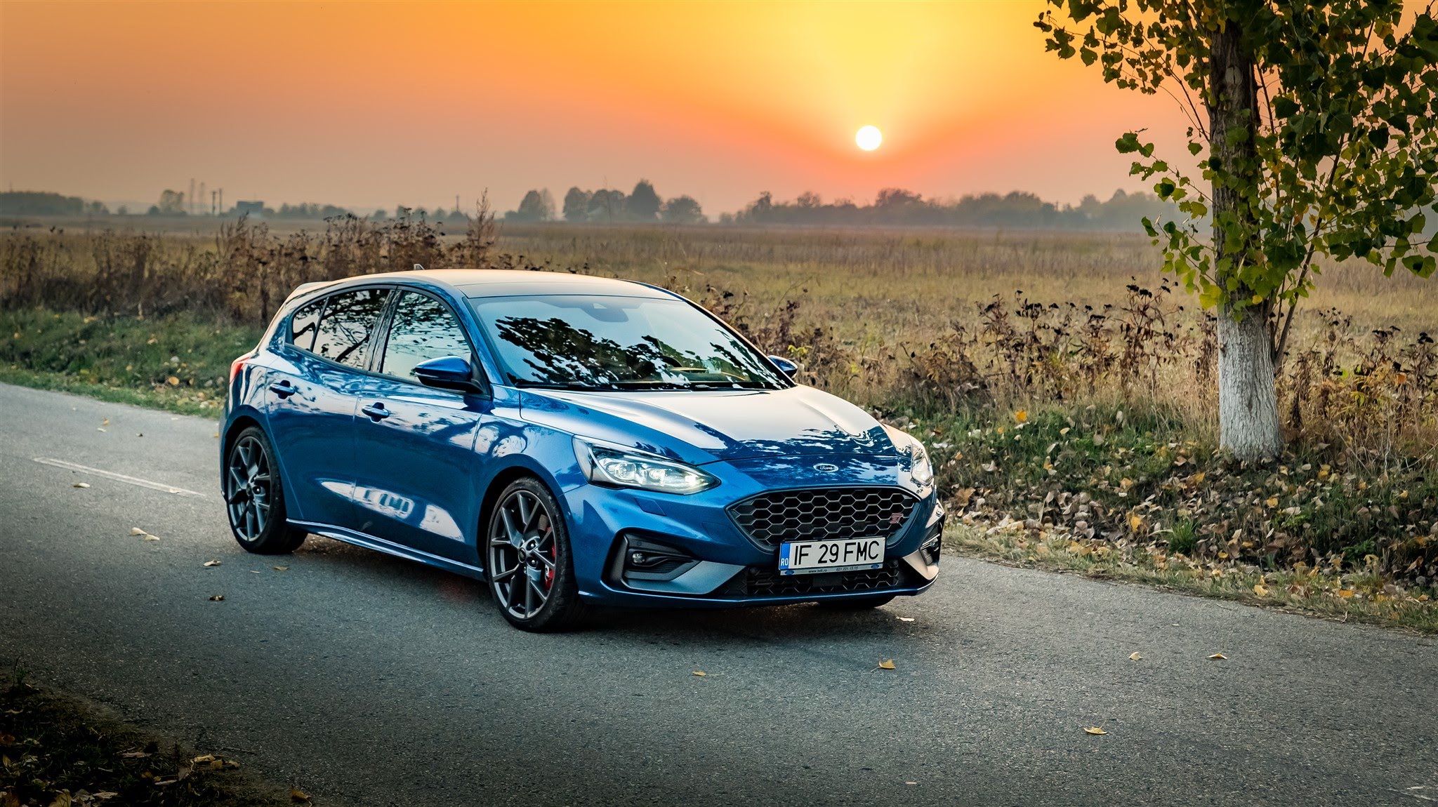 https://www.gadget.ro/wp-content/uploads/2019/12/Ford-Focus-ST-2019-2.3-EcoBoost-280-CP-M6-5.jpg